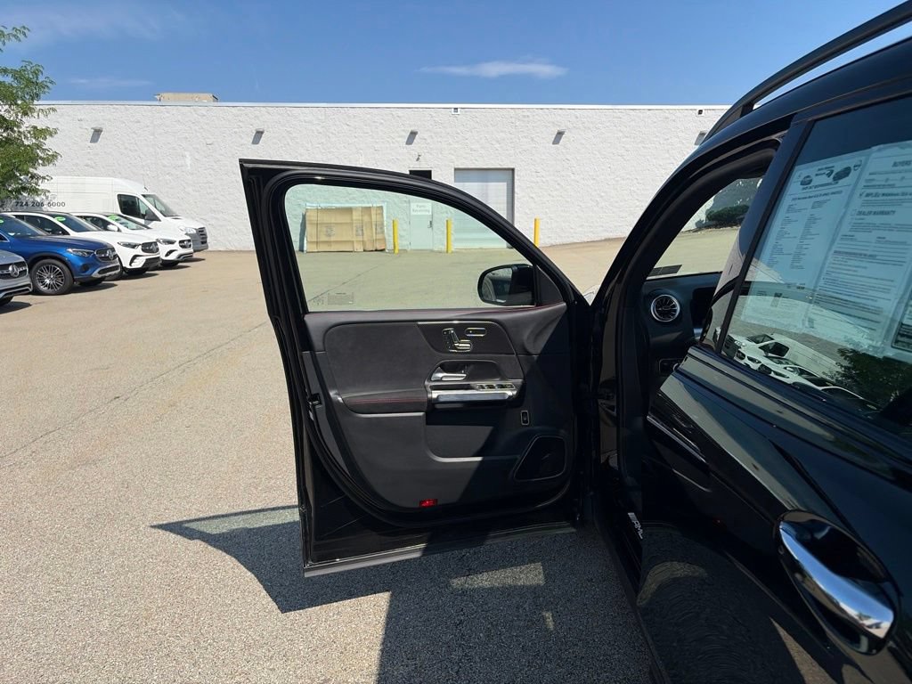 Certified 2025 Mercedes-Benz GLB 35 AMG 4MATIC image 10
