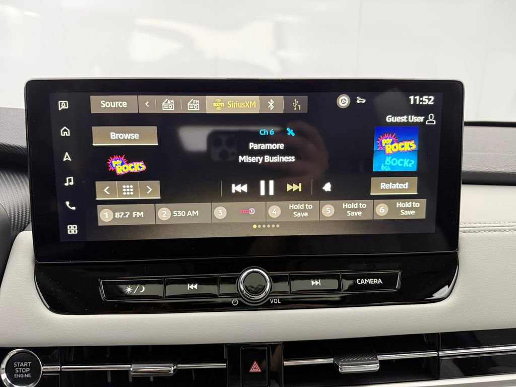 New 2026 Mitsubishi Outlander SEL image 17