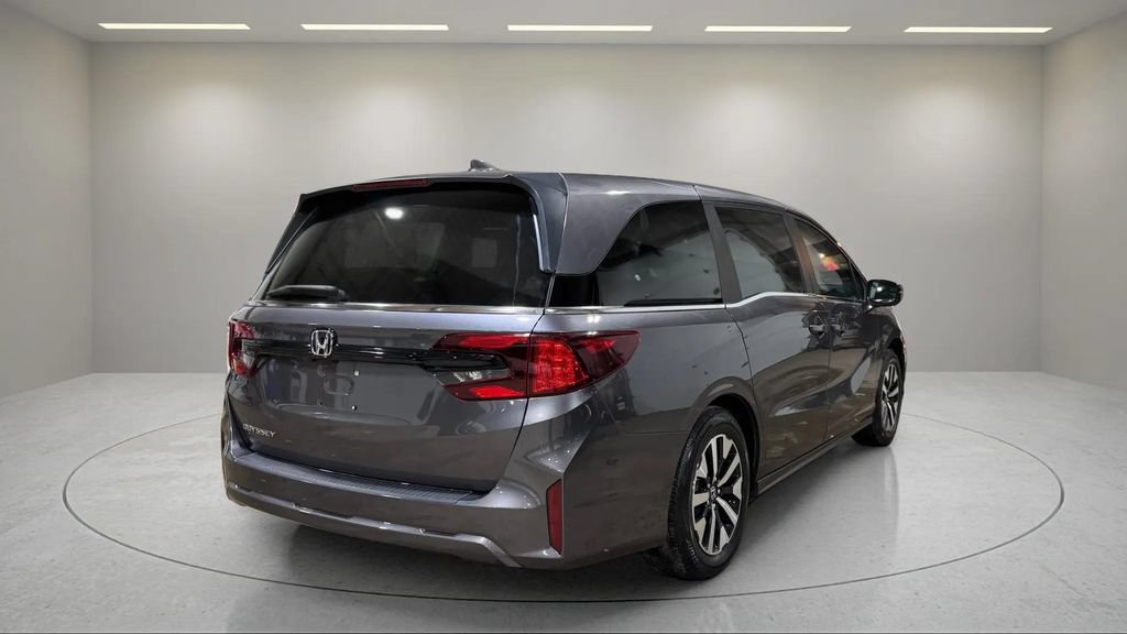 Used 2025 Honda Odyssey EX-L image 3