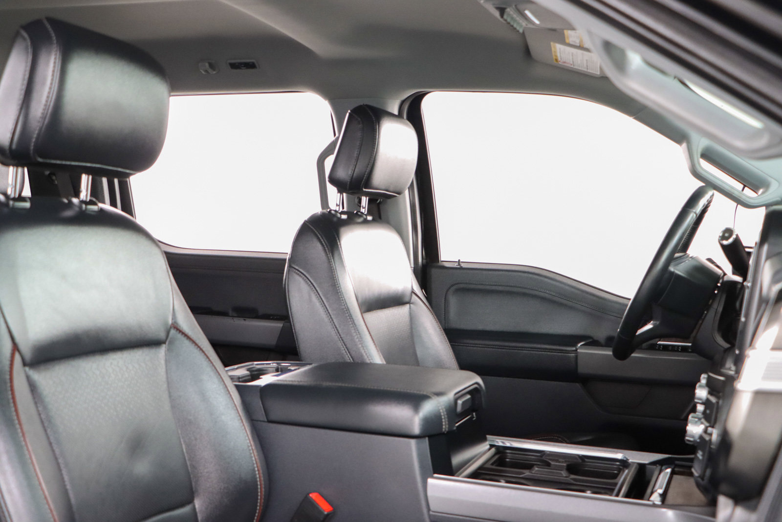 Used 2023 Ford F250 Lariat w/ Sport Appearance Package image 28