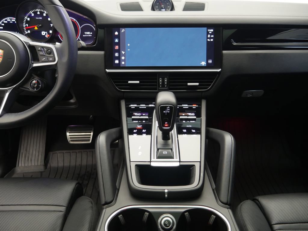 Certified 2023 Porsche Cayenne S AWD/4WD image 31