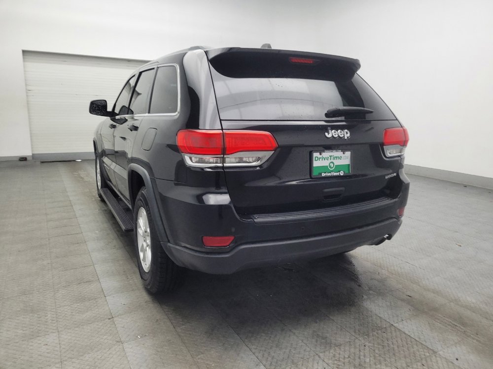 Used 2018 Jeep Grand Cherokee Laredo RWD image 5
