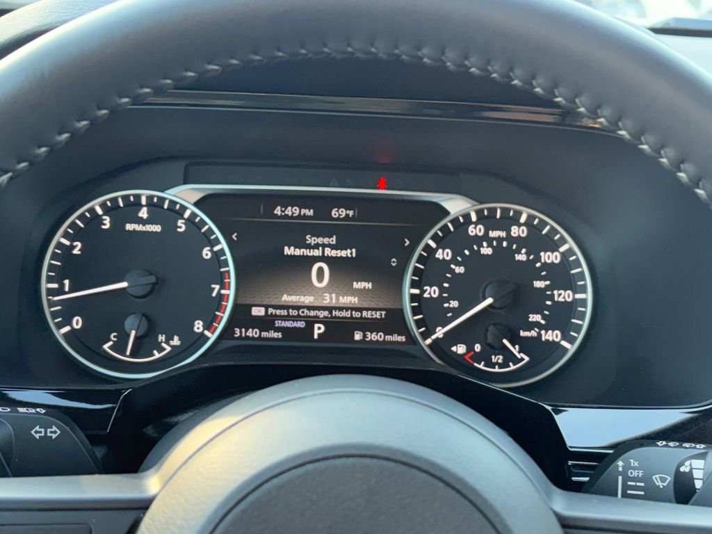 Used 2025 Nissan Pathfinder SV image 14