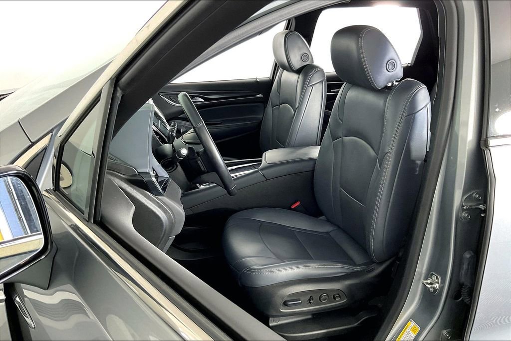 Used 2024 Buick Enclave Premium image 35