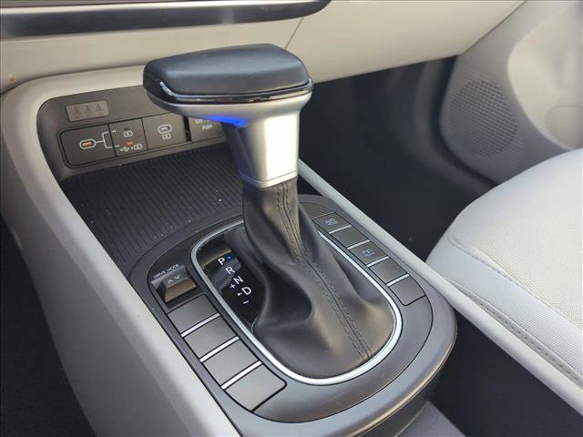 Used 2025 Hyundai Kona SEL image 11