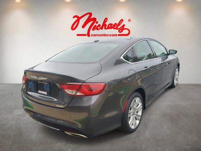 Used 2015 Chrysler 200 Limited w/ Comfort Group FWD image 5