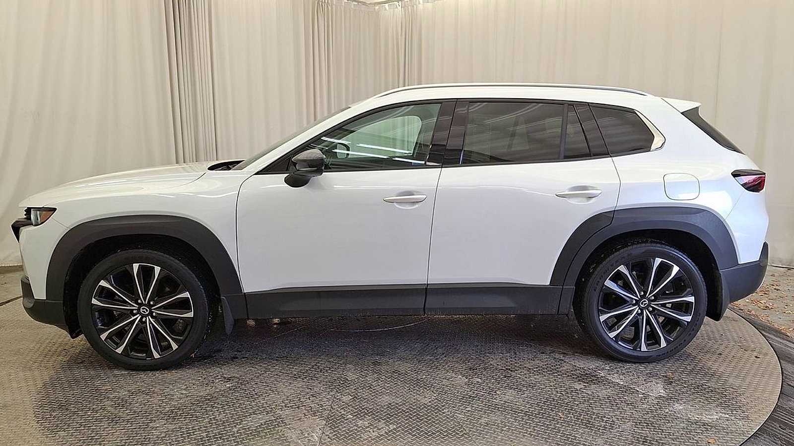 Used 2023 MAZDA CX-50 AWD 2.5 Turbo w/ Premium Pkg image 8