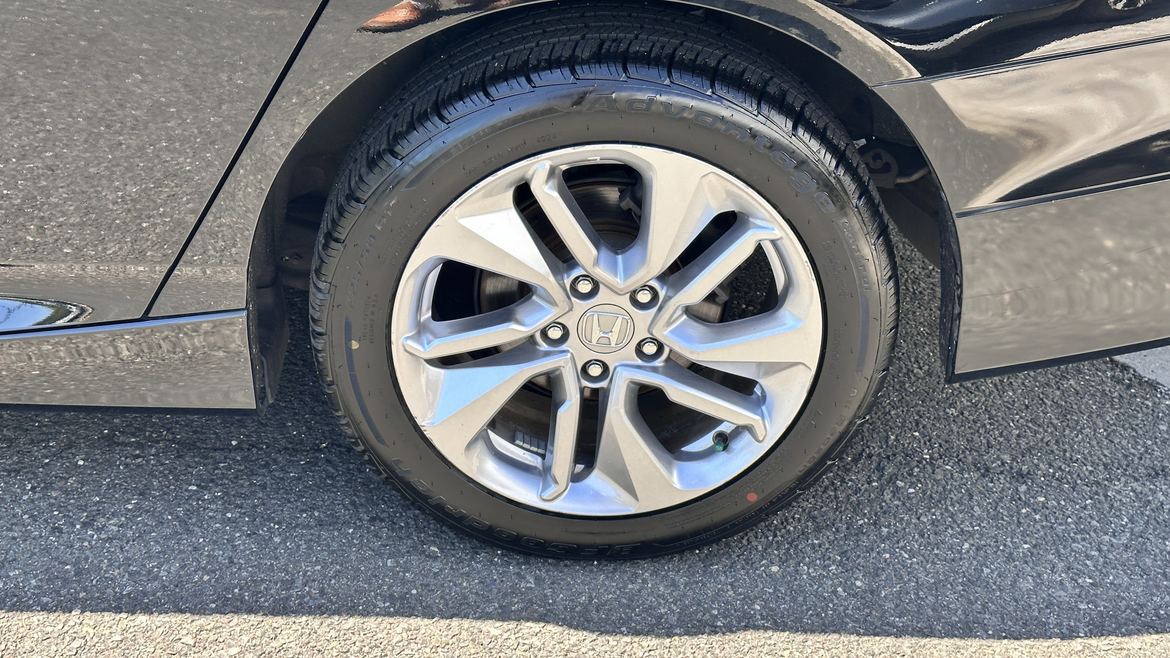 Used 2018 Honda Accord LX image 18