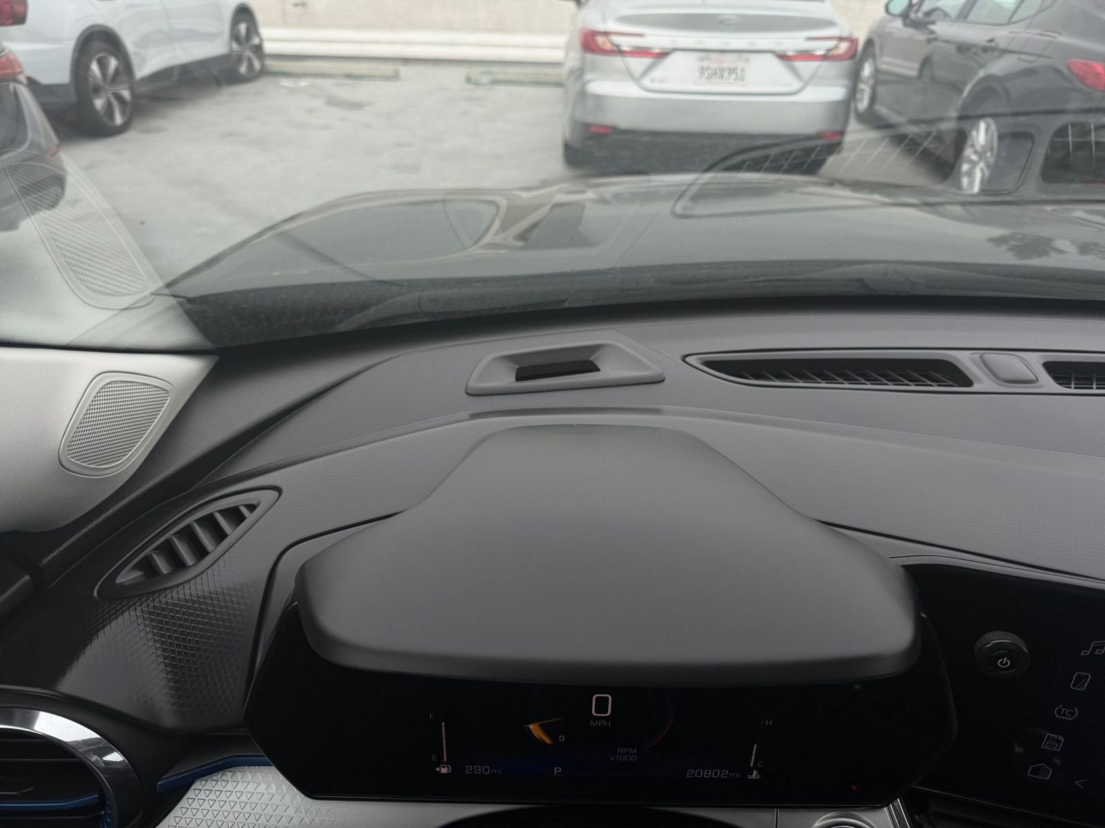 Used 2025 Chevrolet Trax LT image 34