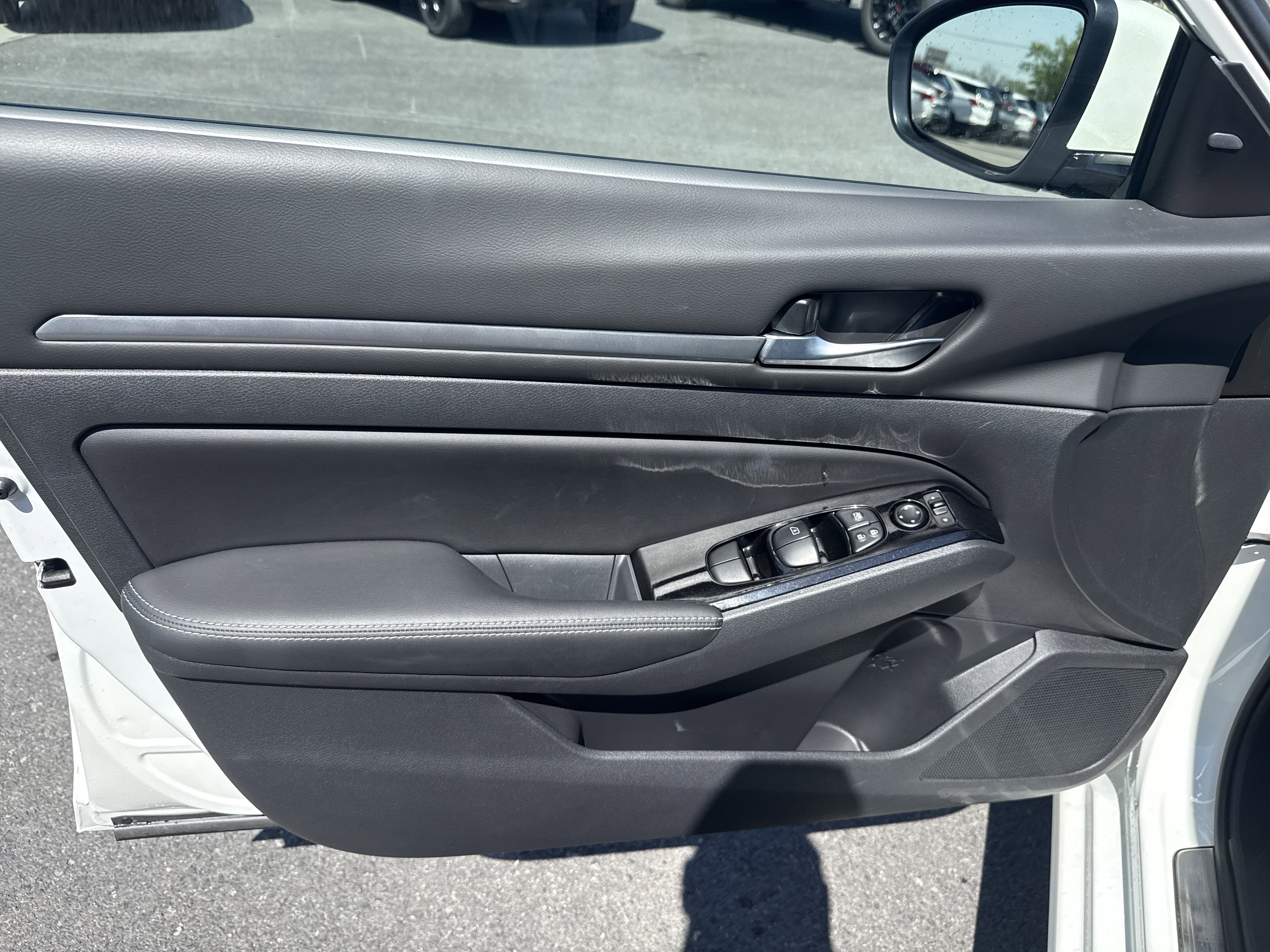 Used 2024 Nissan Altima 2.5 SL image 16