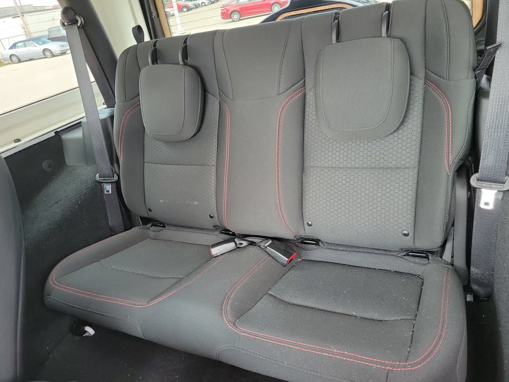 Used 2021 Jeep Wrangler Rubicon AWD/4WD image 8