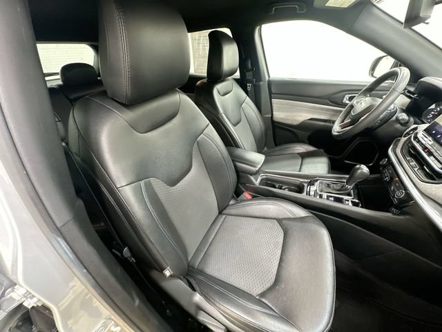 Used 2024 Jeep Compass Latitude AWD/4WD image 25