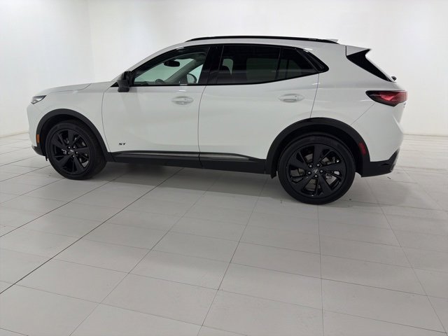 Used 2024 Buick Envision Sport Touring image 2