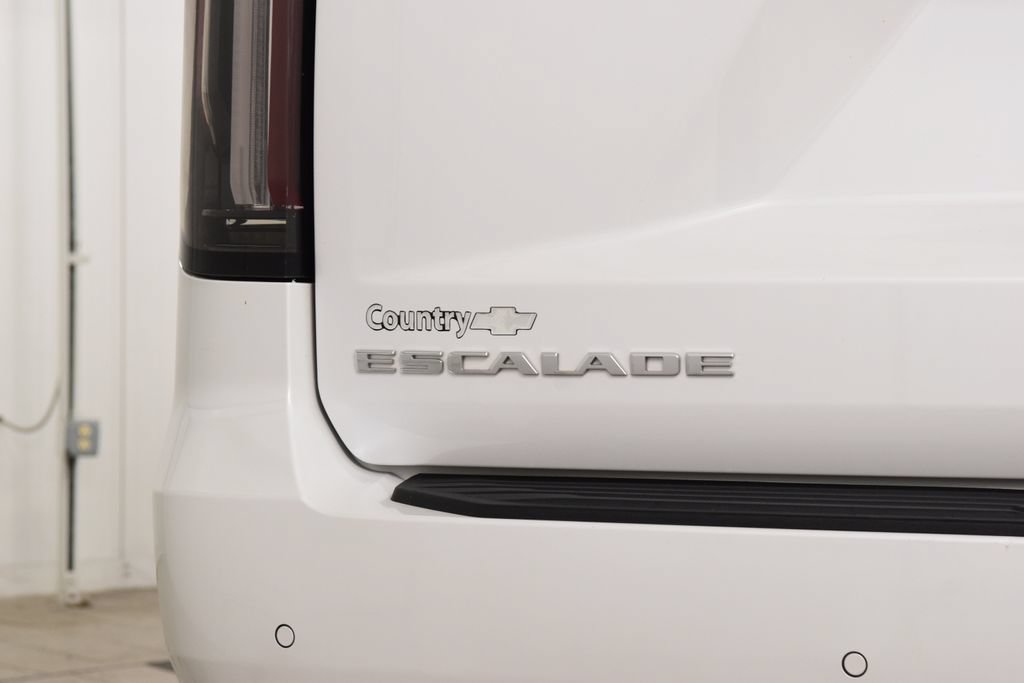 Used 2023 Cadillac Escalade ESV Sport Platinum AWD/4WD image 22