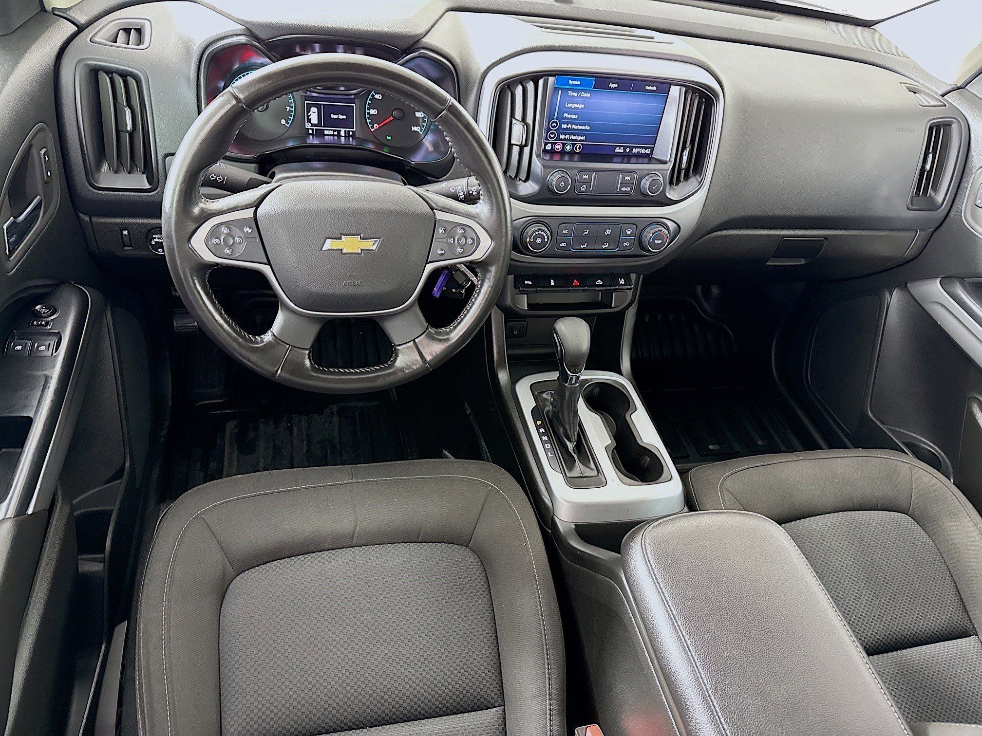 Used 2022 Chevrolet Colorado LT w/ Fleet Safety Package image 17