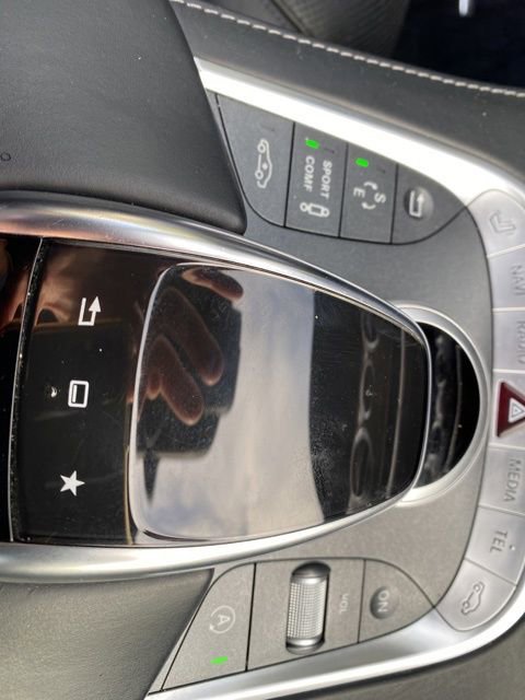 Used 2016 Mercedes-Benz S 550 4MATIC Sedan image 19