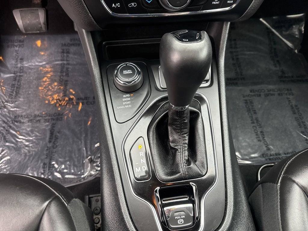 Certified 2019 Jeep Cherokee Latitude Plus image 14