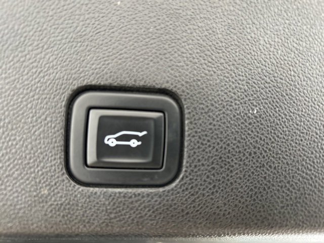 Used 2020 Cadillac XT6 Premium Luxury image 18