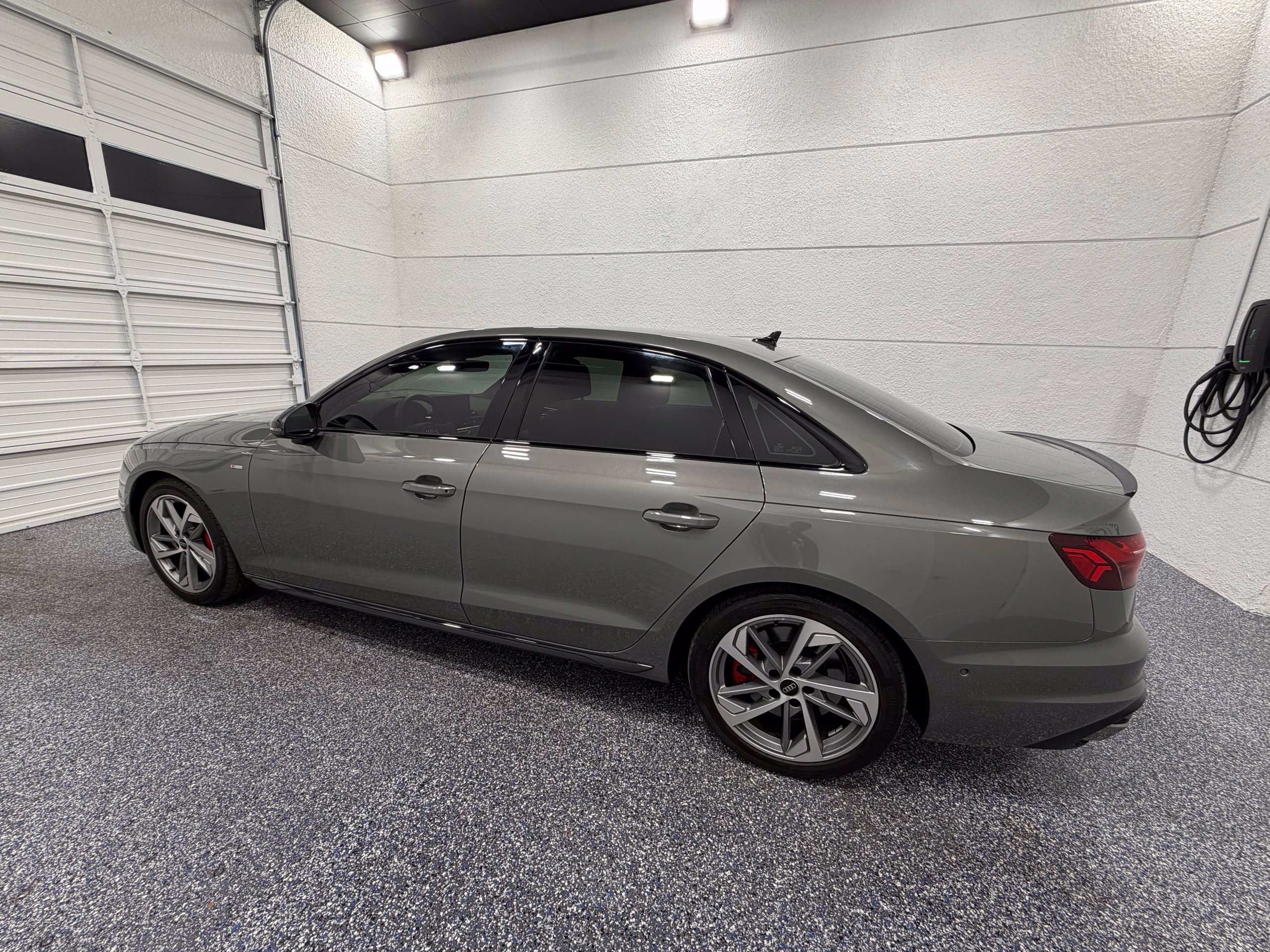 Used 2023 Audi A4 2.0T Prestige w/ Prestige Package AWD/4WD image 3