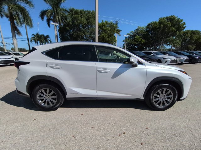 Used 2018 Lexus NX 300h AWD w/ Comfort Package image 4