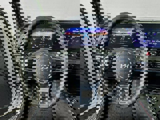 Certified 2025 Kia Sportage X-Line Prestige image 11