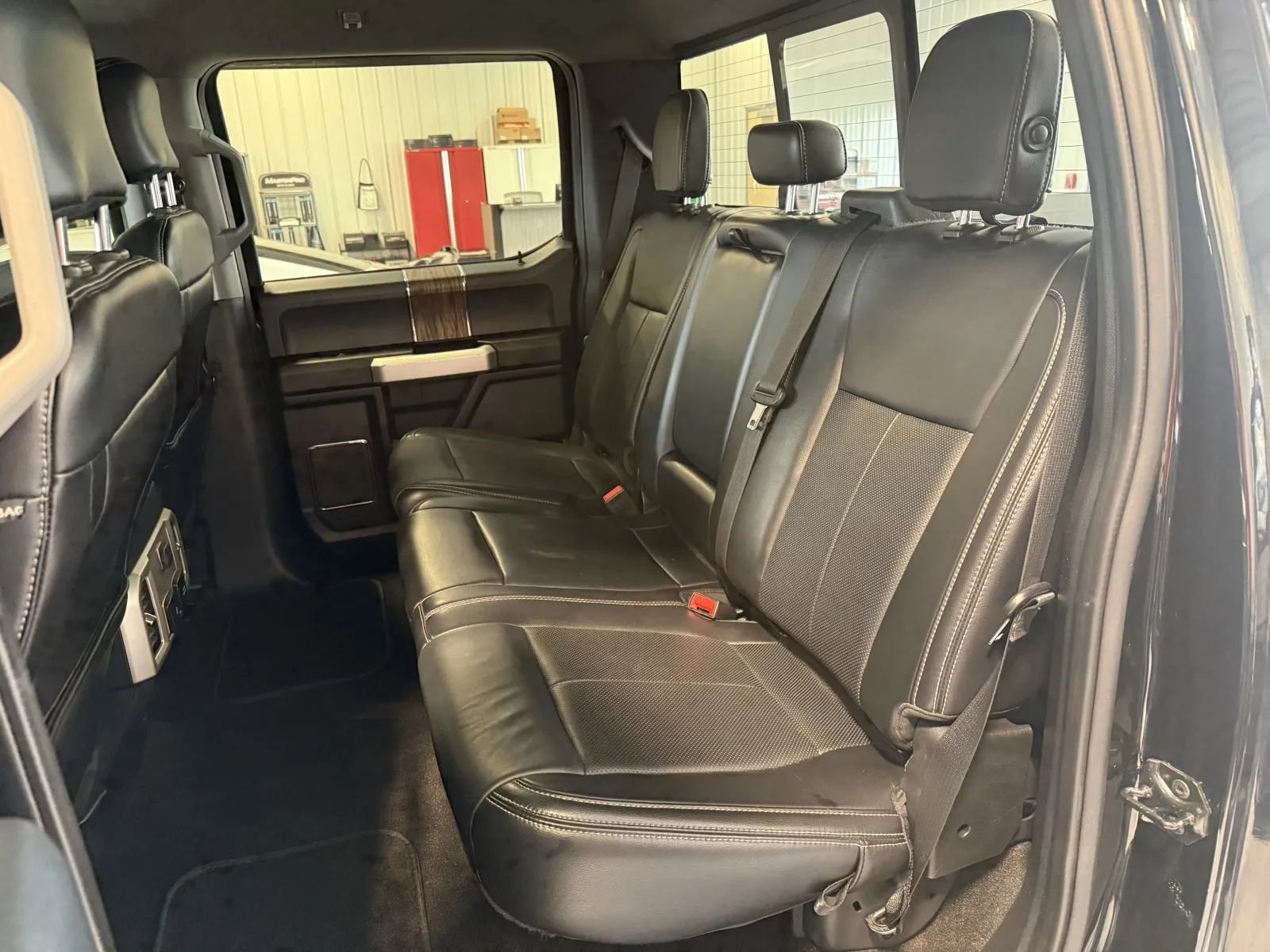 Used 2019 Ford F150 Lariat w/ Trailer Tow Package AWD/4WD image 17