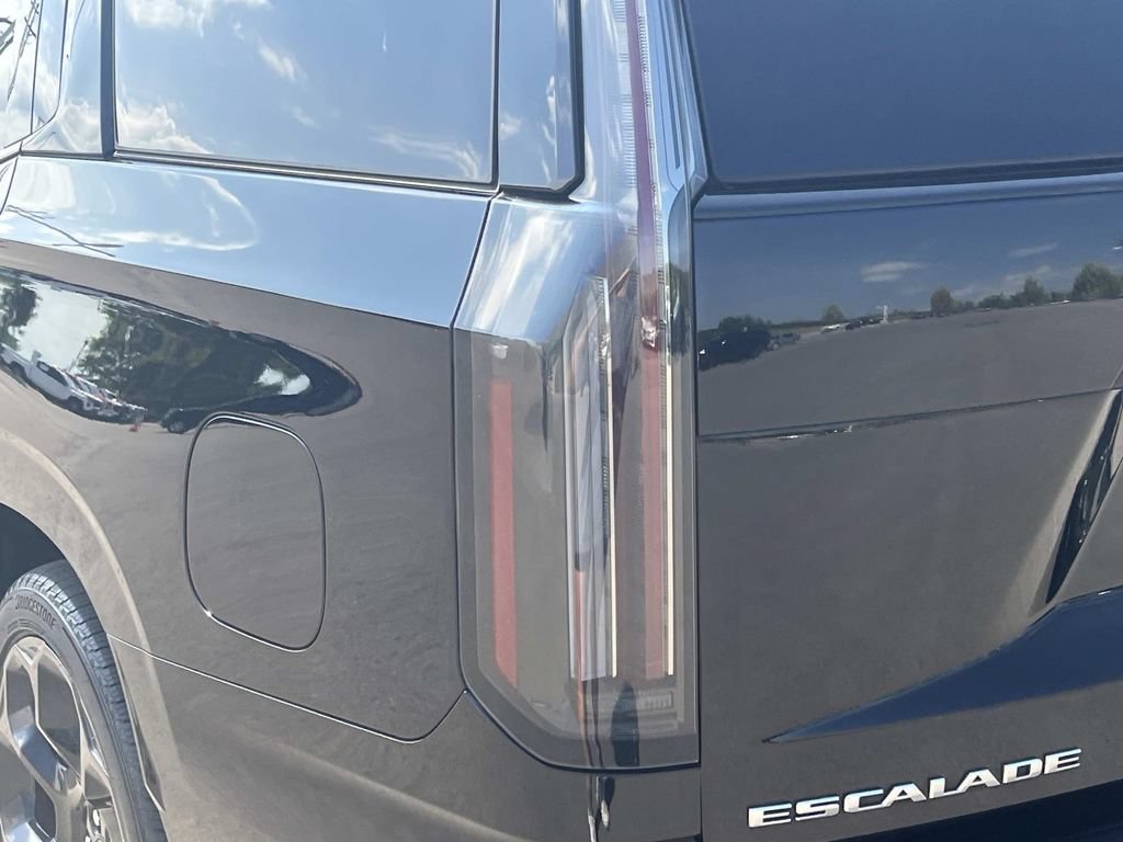 Used 2025 Cadillac Escalade Sport Platinum AWD/4WD image 11