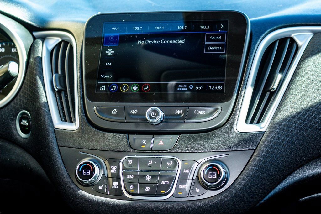 Used 2024 Chevrolet Malibu LT image 13