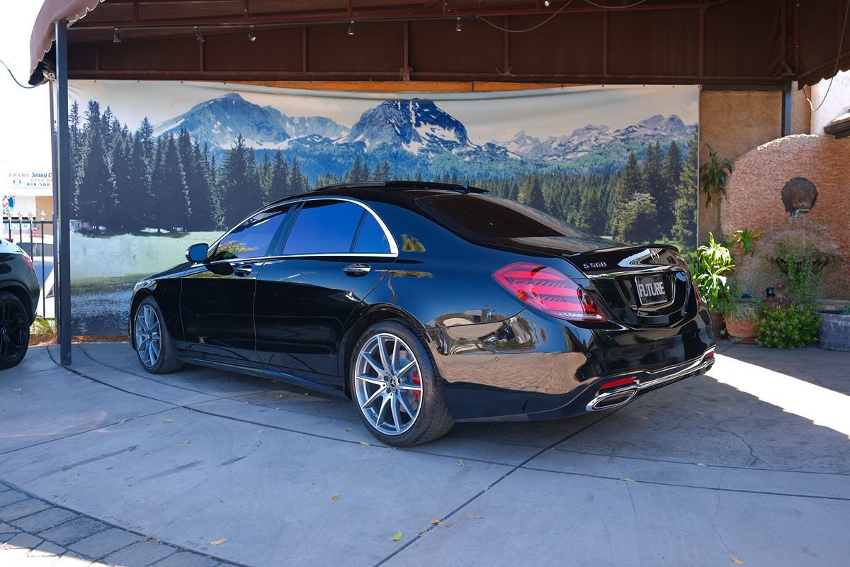 Used 2020 Mercedes-Benz S 560 Sedan image 4