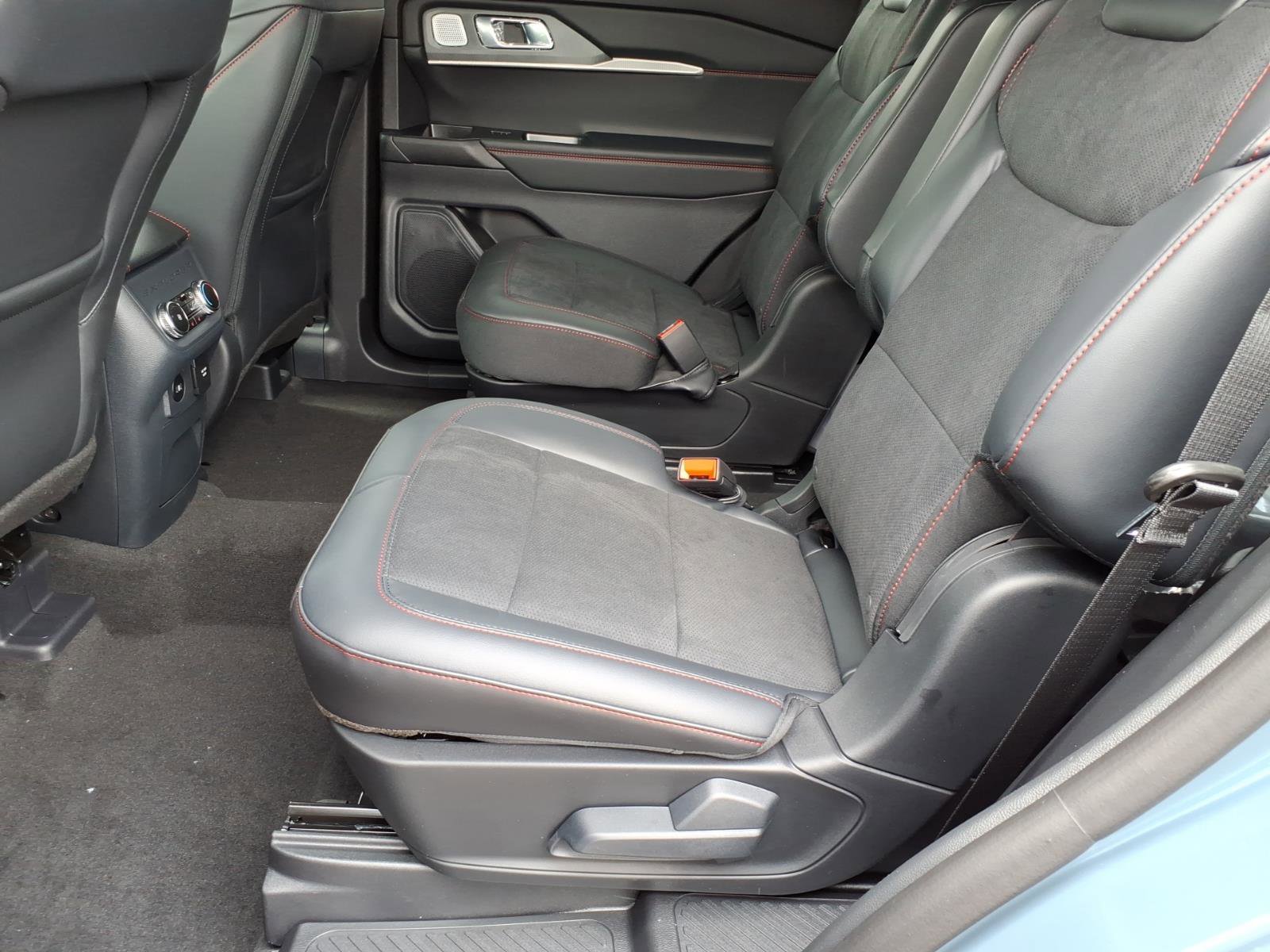 New 2026 Ford Explorer ST AWD/4WD image 11