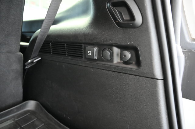 Used 2022 Jeep Wagoneer Series I AWD/4WD image 8
