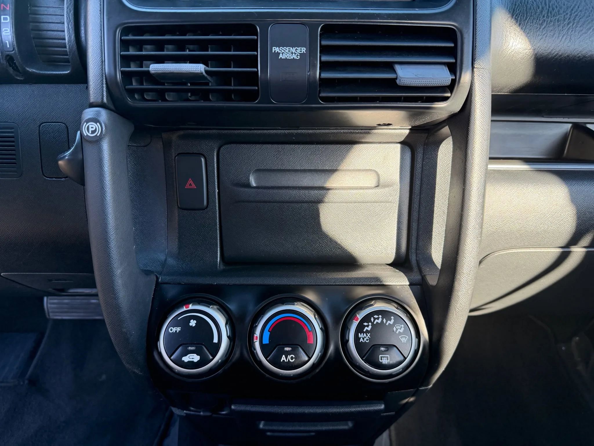 Used 2006 Honda CR-V LX image 18