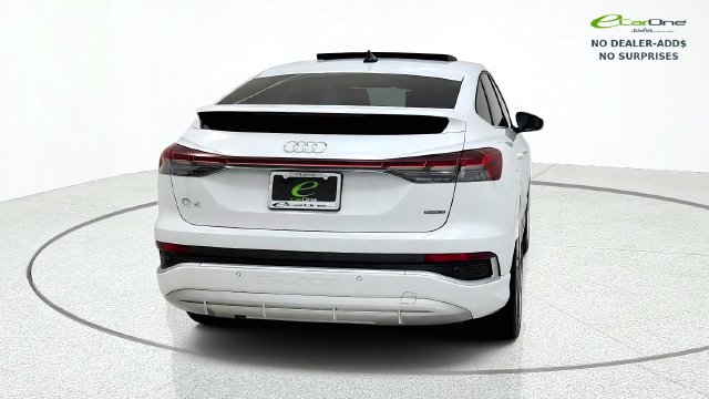 Used 2025 Audi Q4 e-tron Premium Plus w/ Premium Plus AWD/4WD image 7