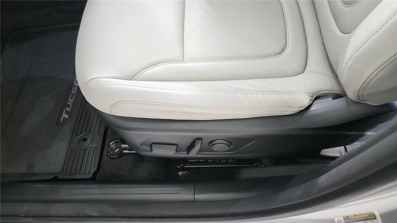 Used 2024 Hyundai Tucson Limited AWD/4WD image 11