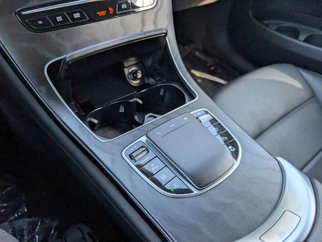 Used 2021 Mercedes-Benz GLC 300 4MATIC image 19