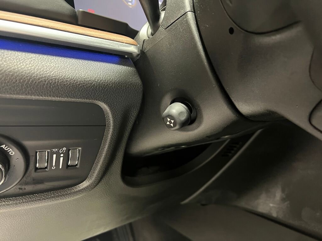 Used 2021 Jeep Grand Cherokee L Summit w/ Advanced Protech Group IV image 19