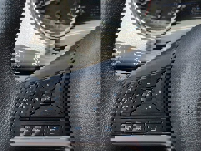 Used 2020 Nissan Rogue SV FWD image 26