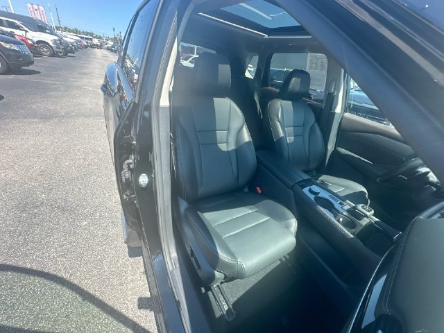 Used 2023 Nissan Rogue SL AWD/4WD image 26