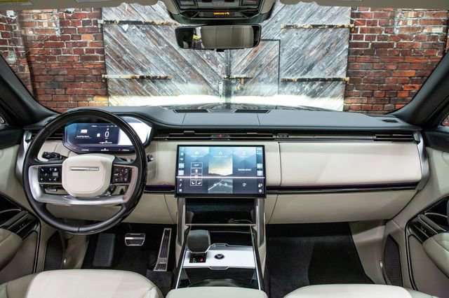 Used 2024 Land Rover Range Rover Long Wheelbase Autobiography AWD/4WD image 29