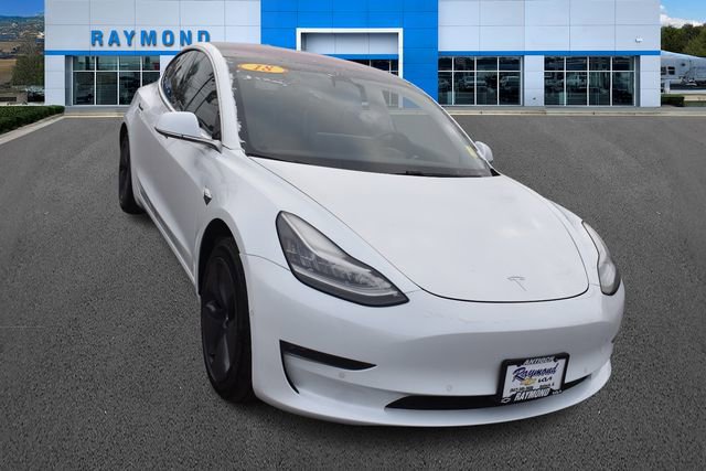 Used 2018 Tesla Model 3 Long Range image 10