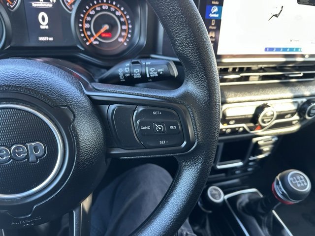 Used 2024 Jeep Wrangler Sport image 27
