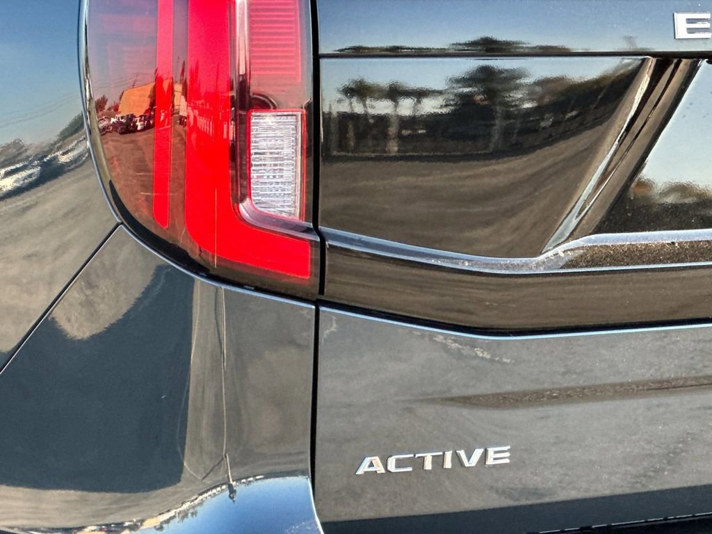 Certified 2025 Ford Expedition Active image 27