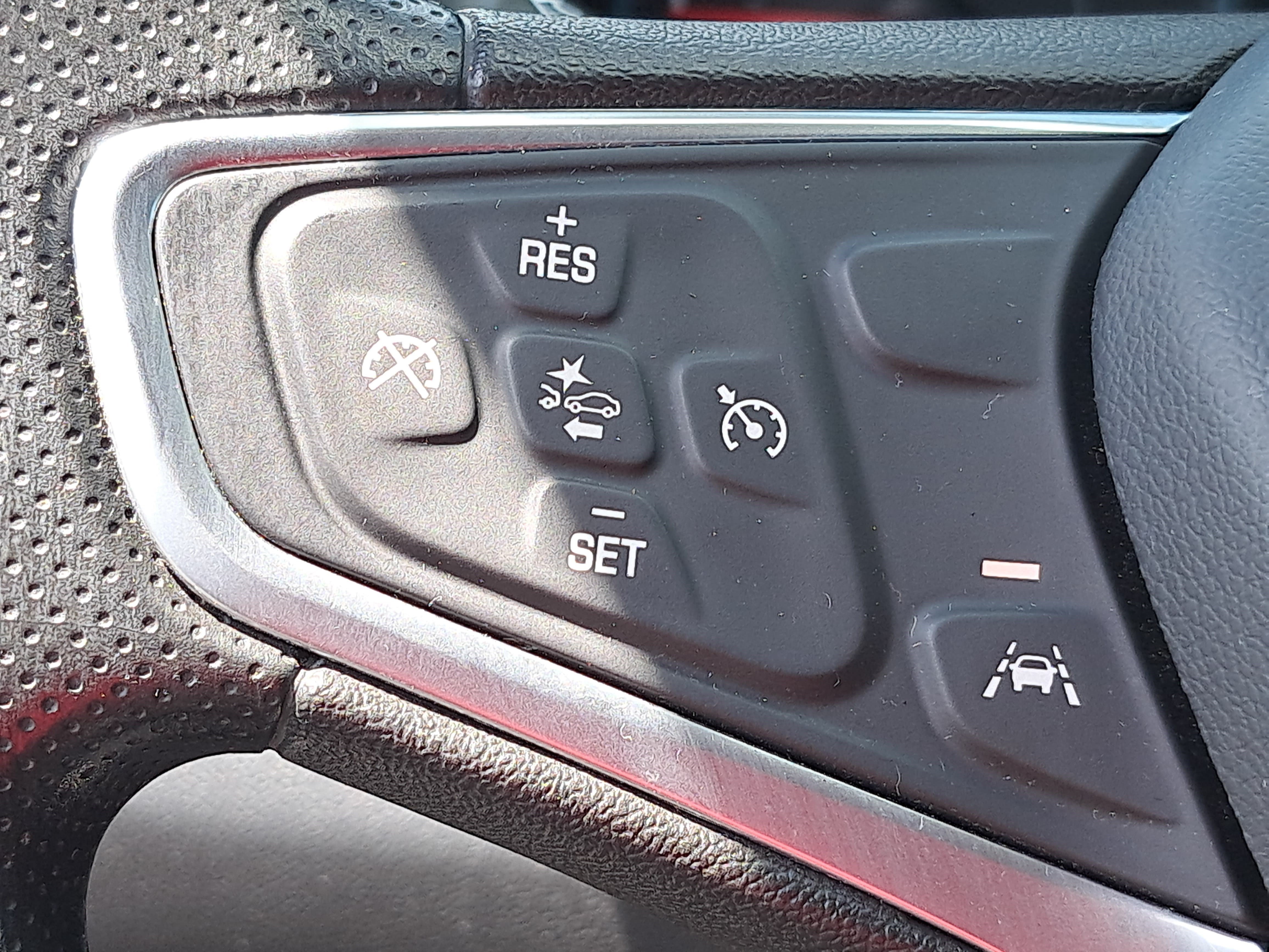 Used 2023 Chevrolet Equinox LS FWD image 16