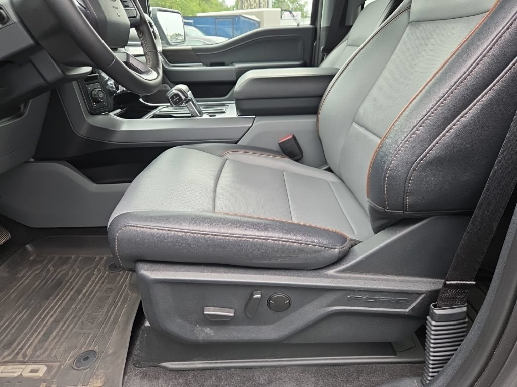 Used 2025 Ford F150 Lariat AWD/4WD image 13