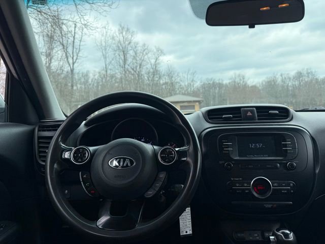 Used 2017 Kia Soul + image 9