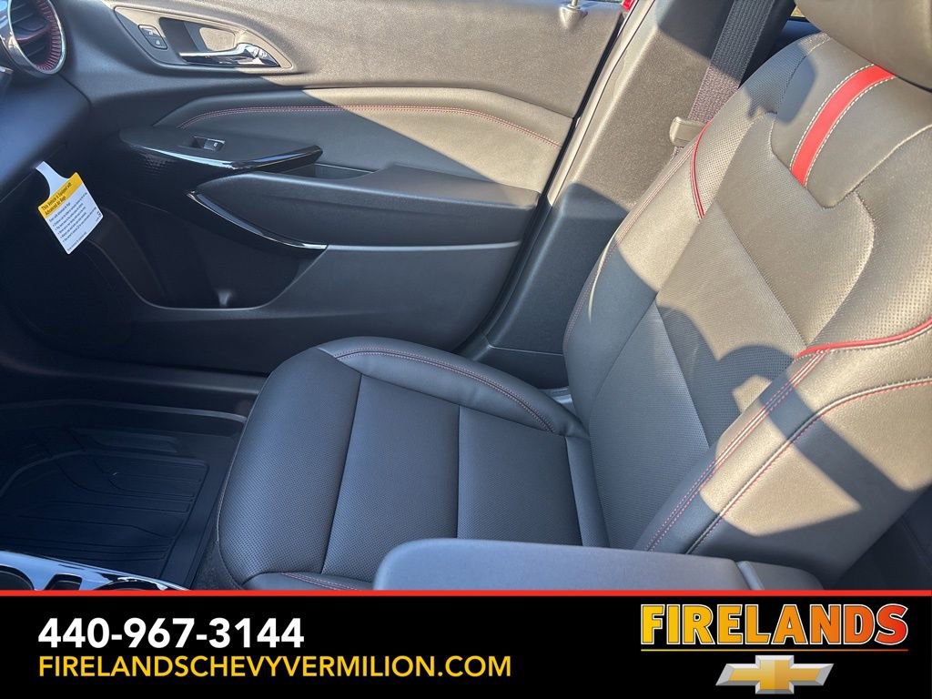 New 2026 Chevrolet Trax RS w/ Sunroof Package image 17