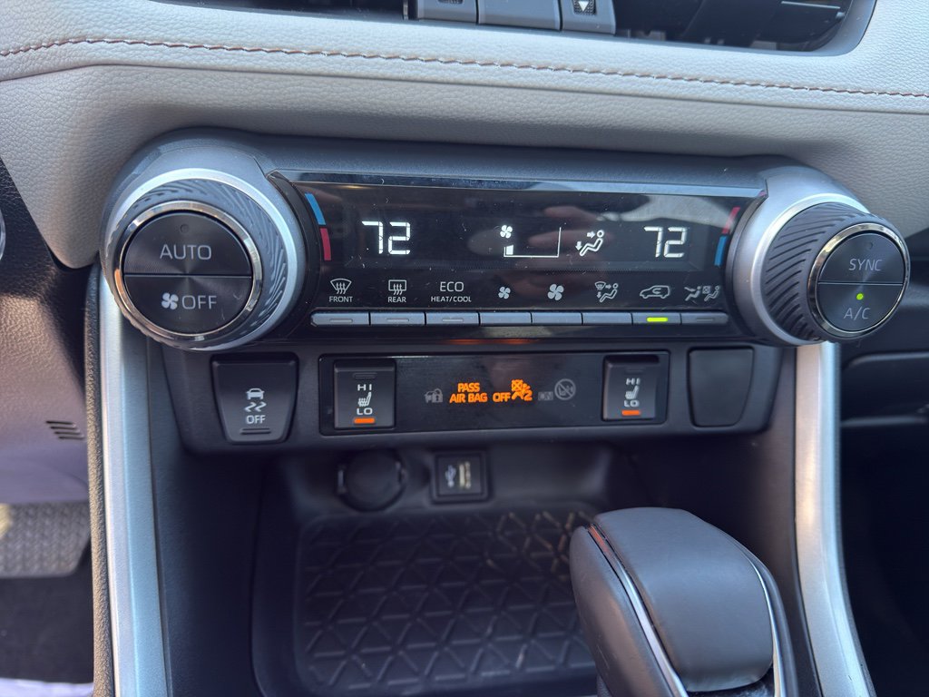 Used 2024 Toyota RAV4 XLE Premium image 17