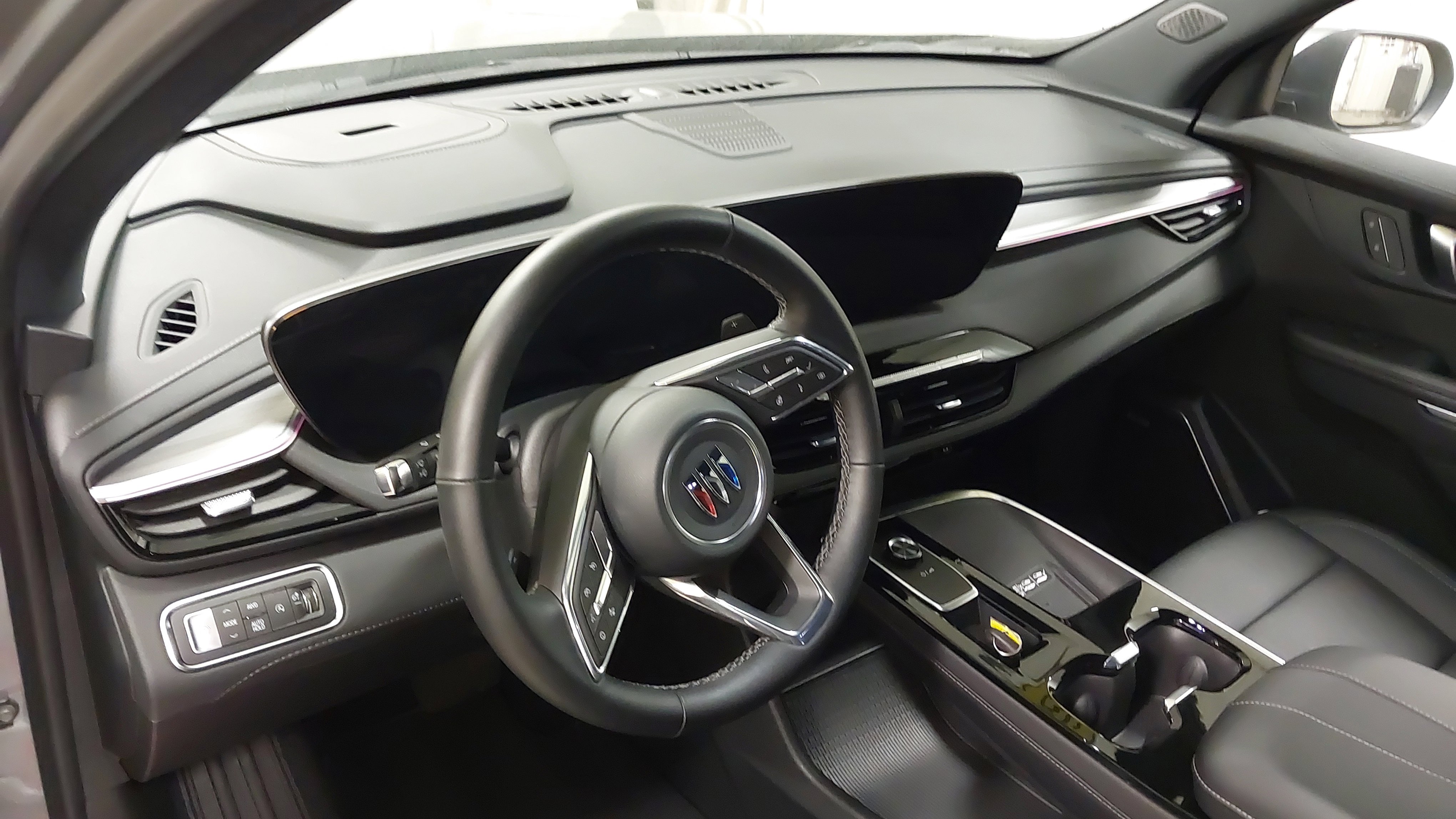 Used 2025 Buick Enclave Preferred image 17