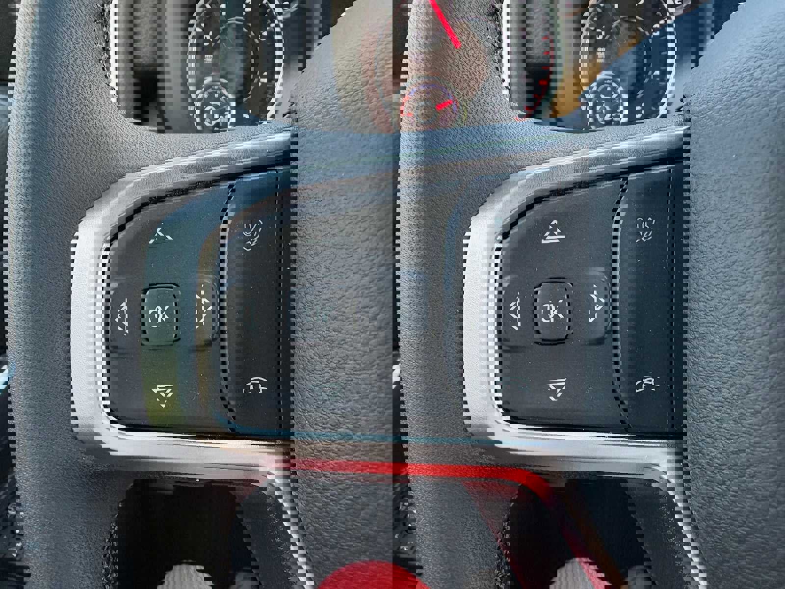 New 2025 RAM 3500 Big Horn image 32