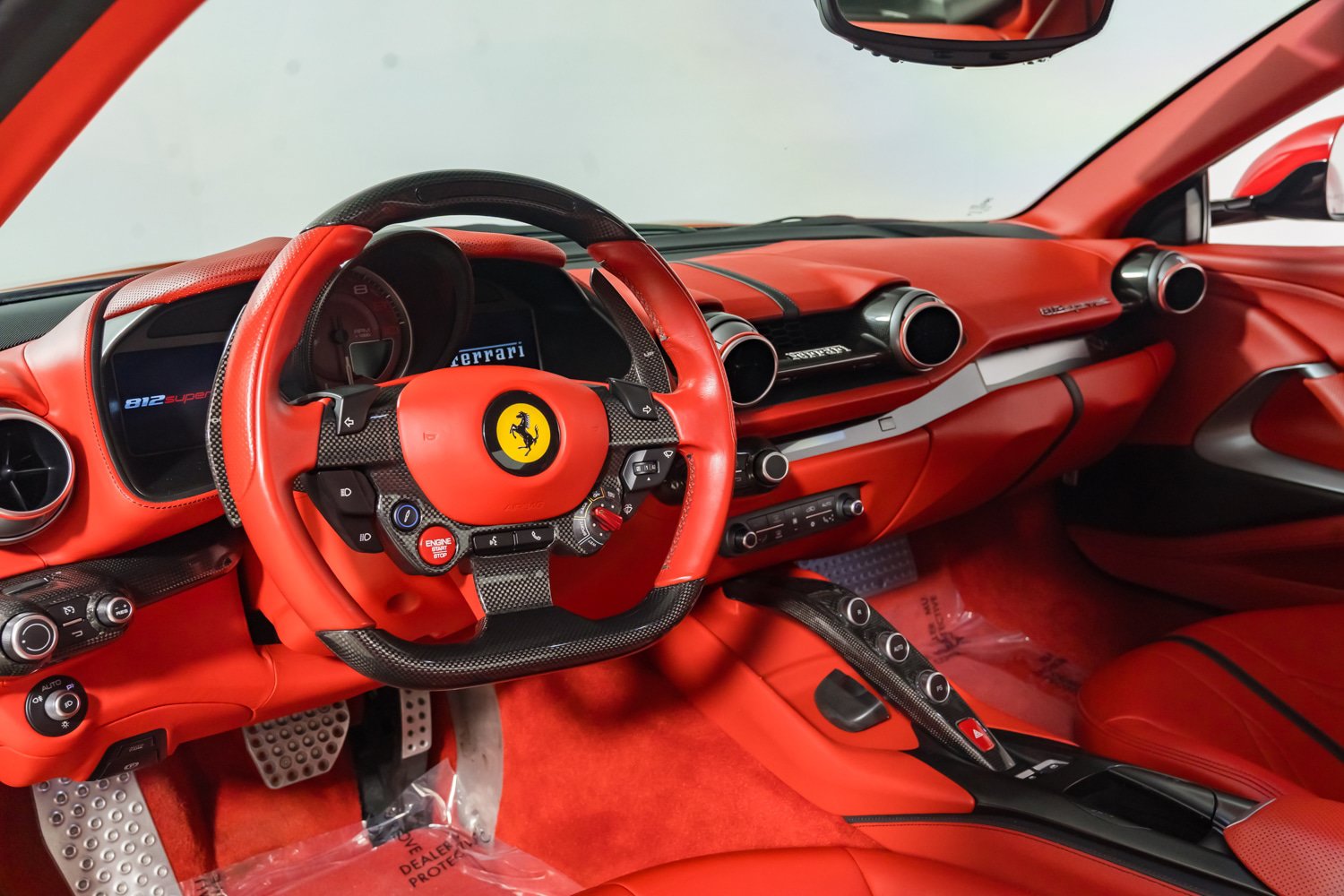 Used 2018 Ferrari 812 Superfast RWD image 18
